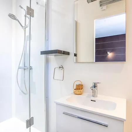 Familiale 3 Personnes - N°9 بيت ضيافة شانتونيه